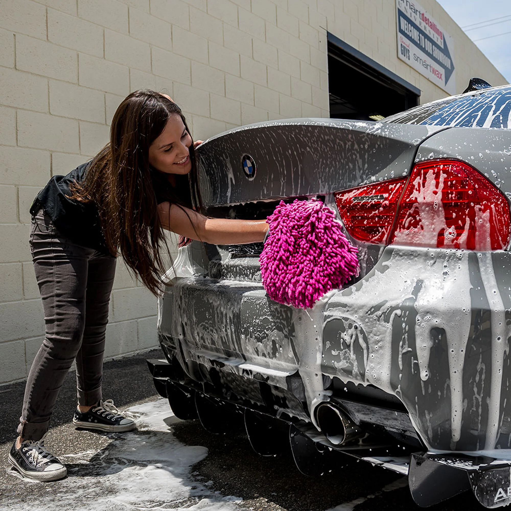 Hybrid V07 Optical Select High Suds And Brilliant Shine Car Wash Soap - Image 16
